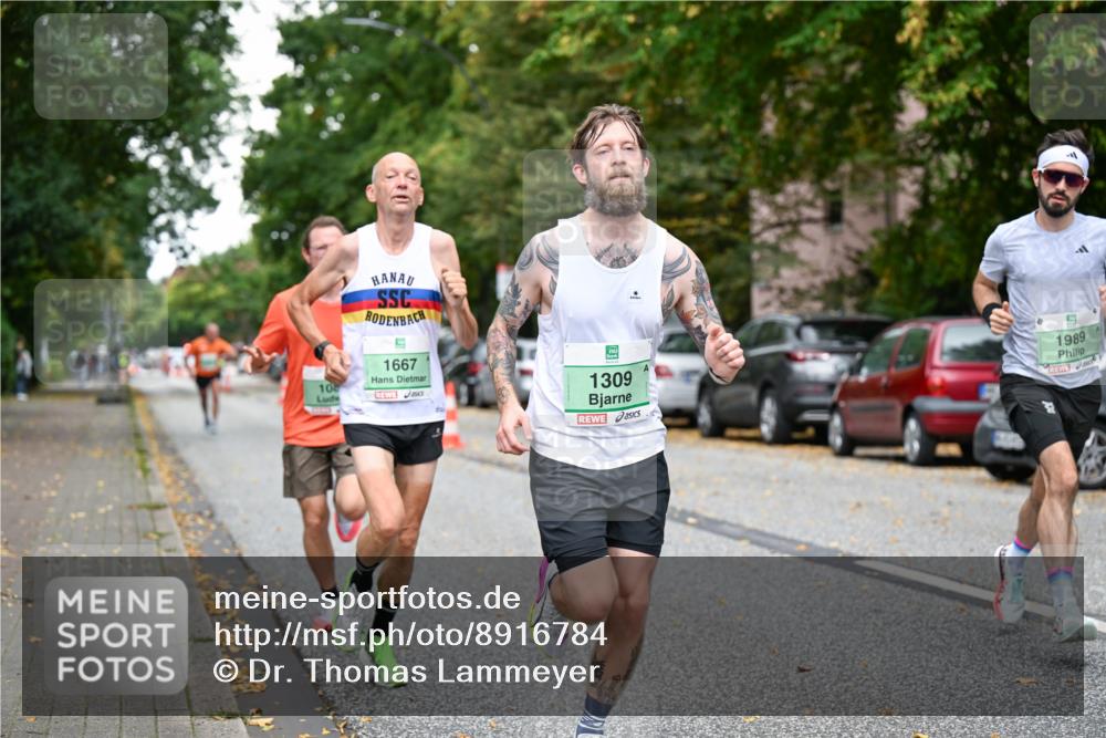 21.09.2025 - PSD Bank Halbmarathon Dr. Thomas Lammeyer http://msf.ph/oto/8916784 21.09.2025 10:30:58 Laufen 1667, 100, 1309, 9, 1989 meine-sportfotos.de