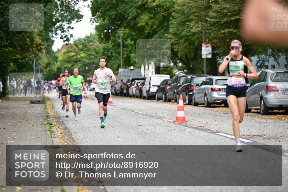 21.09.2025 - PSD Bank Halbmarathon Dr. Thomas Lammeyer http://msf.ph/oto/8916920 21.09.2025 10:31:44 Laufen 2249, 1230, 1391 meine-sportfotos.de