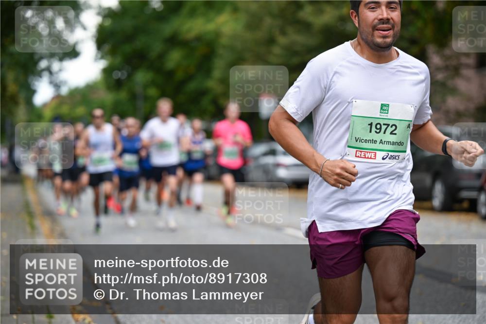 21.09.2025 - PSD Bank Halbmarathon Dr. Thomas Lammeyer http://msf.ph/oto/8917308 21.09.2025 10:33:09 Laufen 1972 meine-sportfotos.de