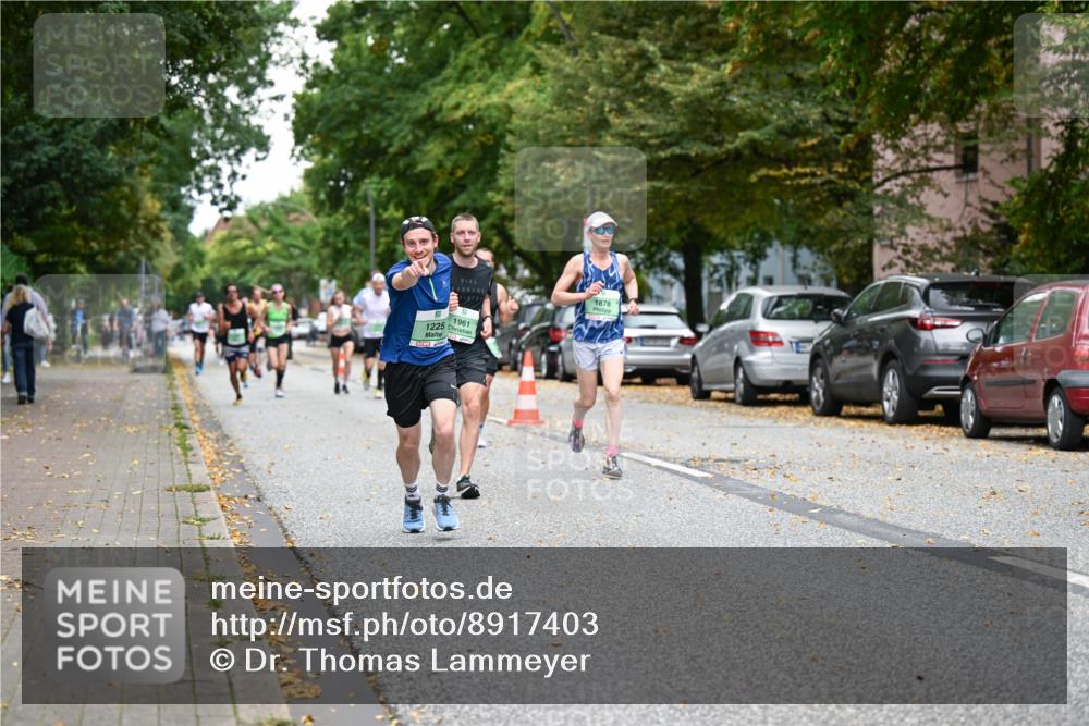 21.09.2025 - PSD Bank Halbmarathon Dr. Thomas Lammeyer http://msf.ph/oto/8917403 21.09.2025 10:33:27 Laufen 11310, 1961, 1225, 1878 meine-sportfotos.de