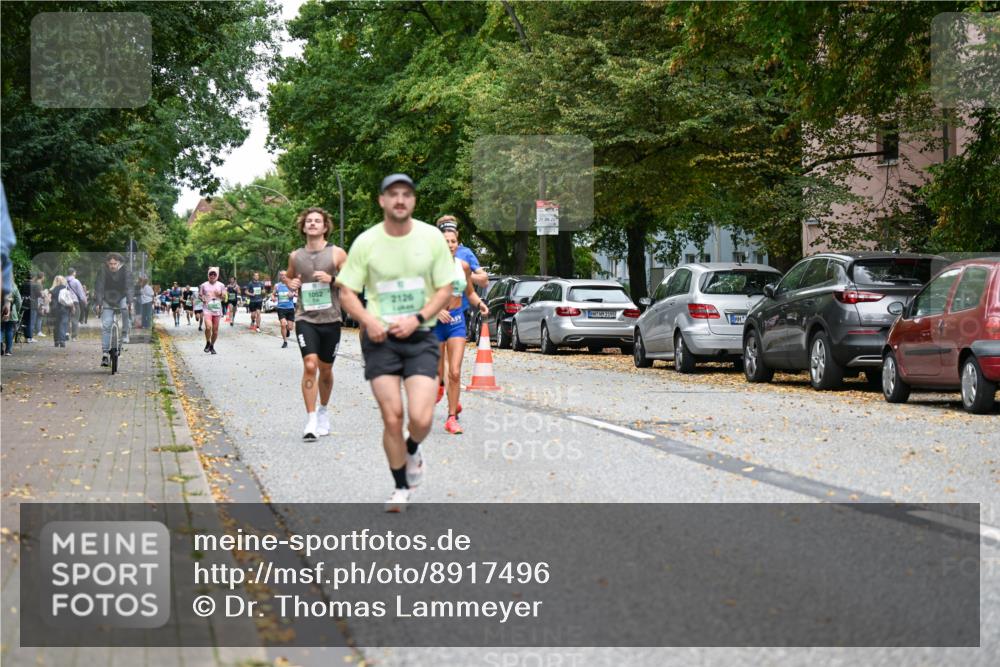 21.09.2025 - PSD Bank Halbmarathon Dr. Thomas Lammeyer http://msf.ph/oto/8917496 21.09.2025 10:33:41 Laufen 1052, 2126, 9, 21, 25 meine-sportfotos.de
