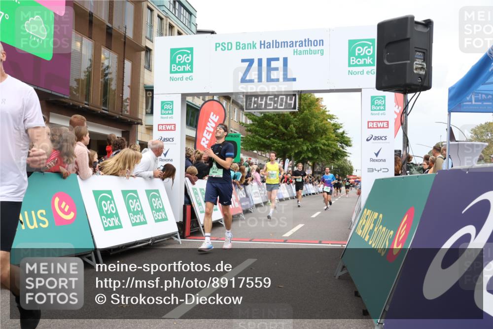 21.09.2025 - PSD Bank Halbmarathon Strokosch-Dieckow http://msf.ph/oto/8917559 21.09.2025 11:44:28 Ziel 1020, 1329, 1966, 2173, 2386, 3023, 3923, 4057 meine-sportfotos.de
