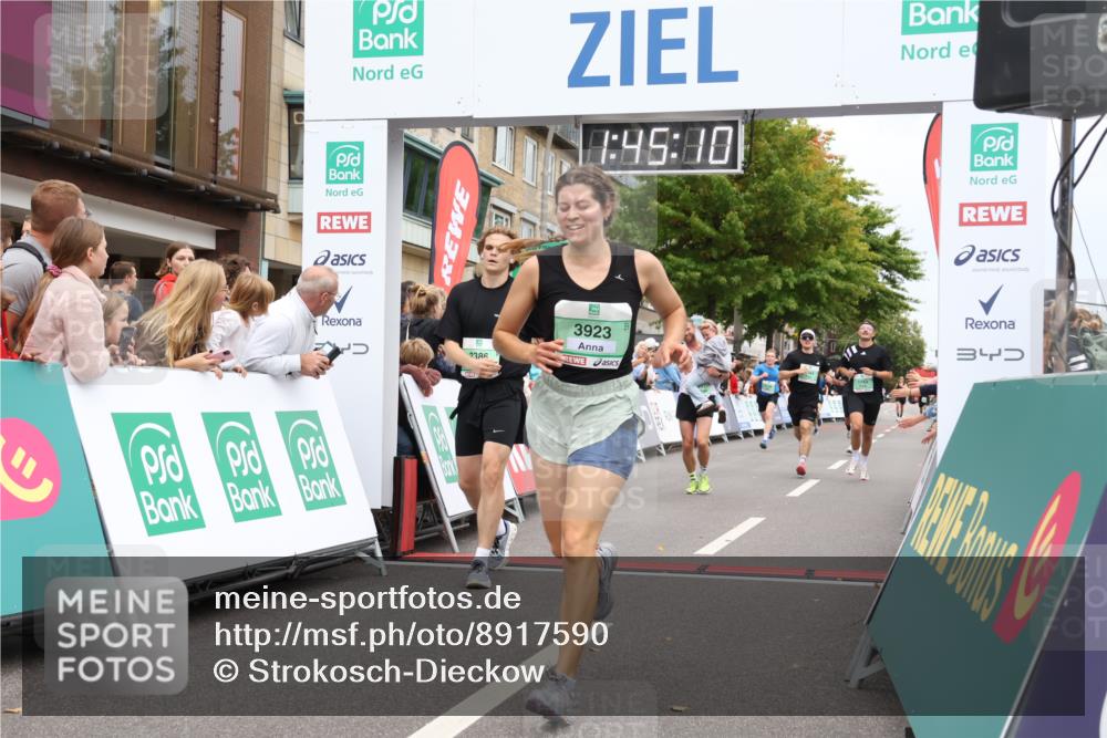 21.09.2025 - PSD Bank Halbmarathon Strokosch-Dieckow http://msf.ph/oto/8917590 21.09.2025 11:44:33 Ziel 1020, 1743, 1839, 1966, 1997, 2173, 2184, 2188, 2386, 3923, 4057 meine-sportfotos.de