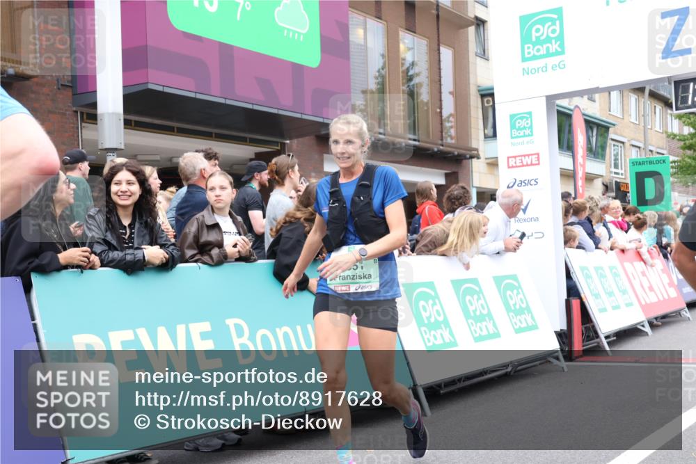 21.09.2025 - PSD Bank Halbmarathon Strokosch-Dieckow http://msf.ph/oto/8917628 21.09.2025 11:44:42 Ziel 1743, 1798, 1839, 1997, 2184, 2188, 2351 meine-sportfotos.de