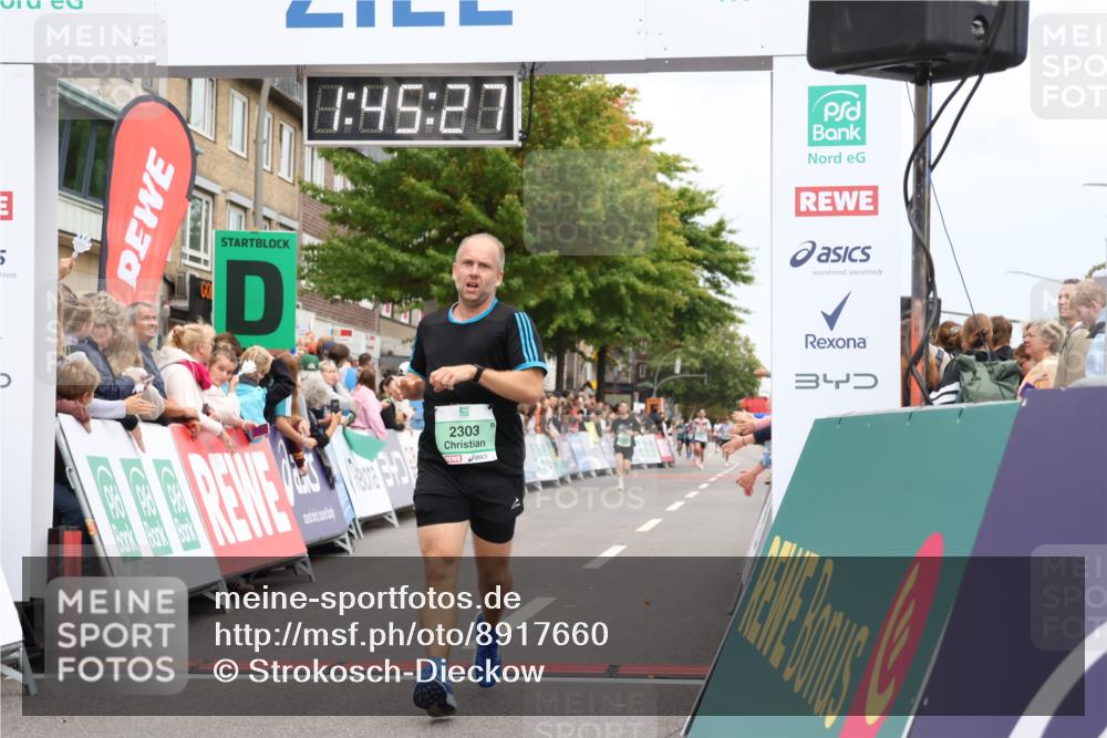 21.09.2025 - PSD Bank Halbmarathon Strokosch-Dieckow http://msf.ph/oto/8917660 21.09.2025 11:44:51 Ziel 1798, 2303, 2308 meine-sportfotos.de