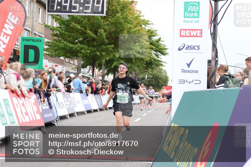 21.09.2025 - PSD Bank Halbmarathon Strokosch-Dieckow http://msf.ph/oto/8917670 21.09.2025 11:44:58 Ziel 1554, 2303 meine-sportfotos.de