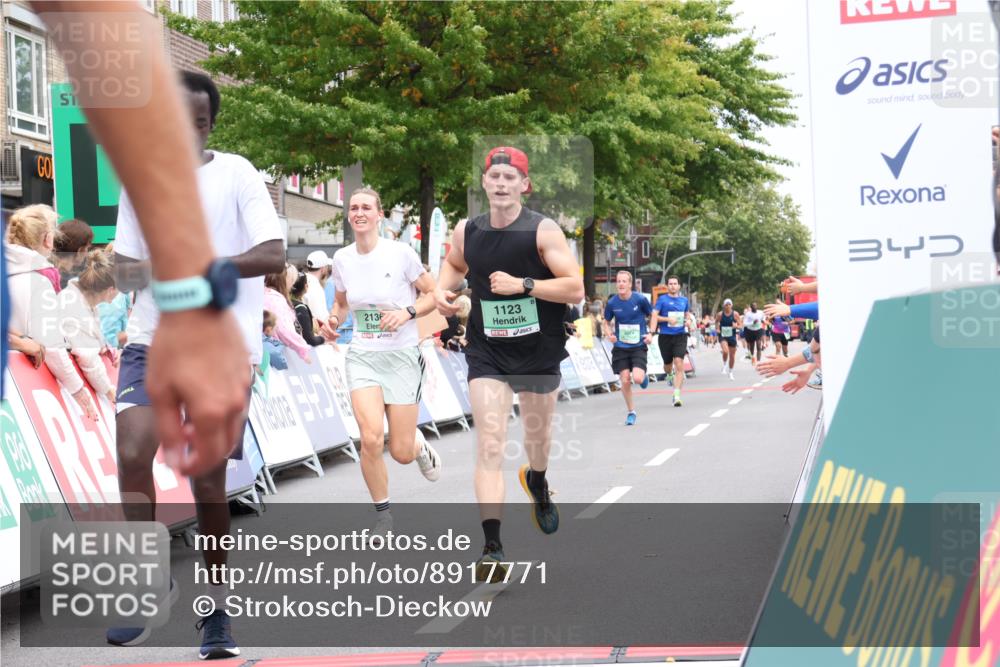 21.09.2025 - PSD Bank Halbmarathon Strokosch-Dieckow http://msf.ph/oto/8917771 21.09.2025 11:45:19 Ziel 1123, 1722, 1774, 1958, 2136, 2501, 3925 meine-sportfotos.de
