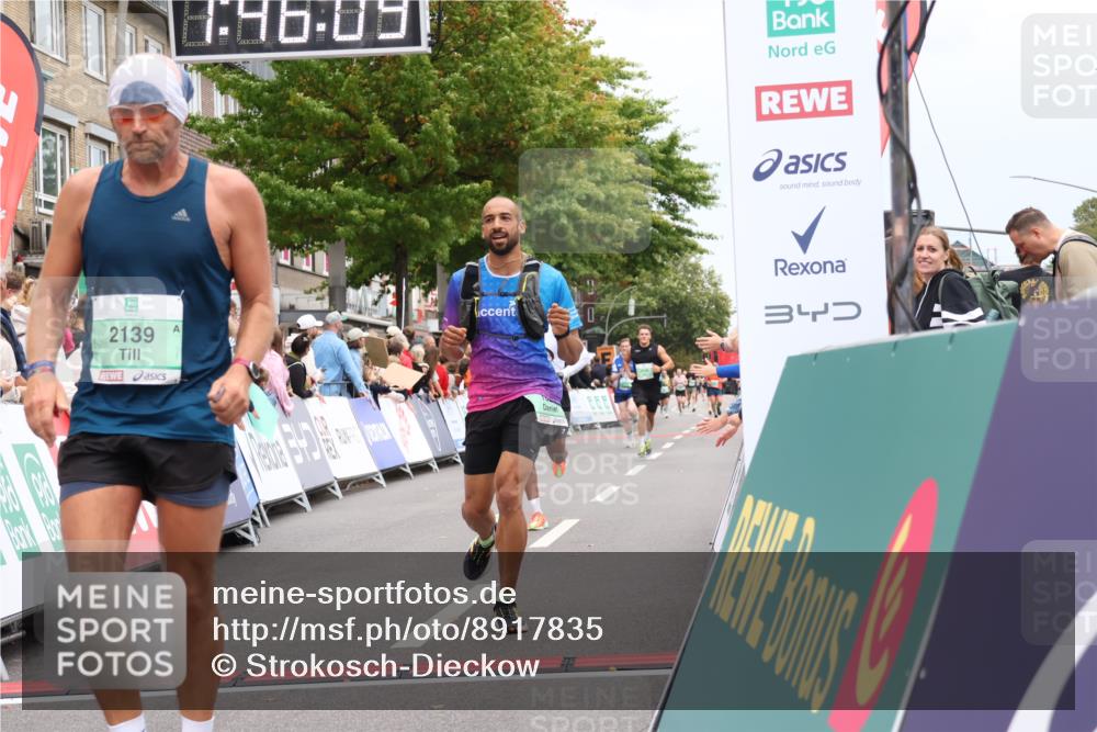 21.09.2025 - PSD Bank Halbmarathon Strokosch-Dieckow http://msf.ph/oto/8917835 21.09.2025 11:45:32 Ziel 1023, 2139, 2143, 2606, 3024 meine-sportfotos.de