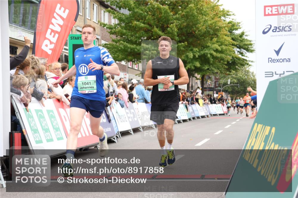 21.09.2025 - PSD Bank Halbmarathon Strokosch-Dieckow http://msf.ph/oto/8917858 21.09.2025 11:45:38 Ziel 1023, 1041, 2139, 2143, 2939 meine-sportfotos.de