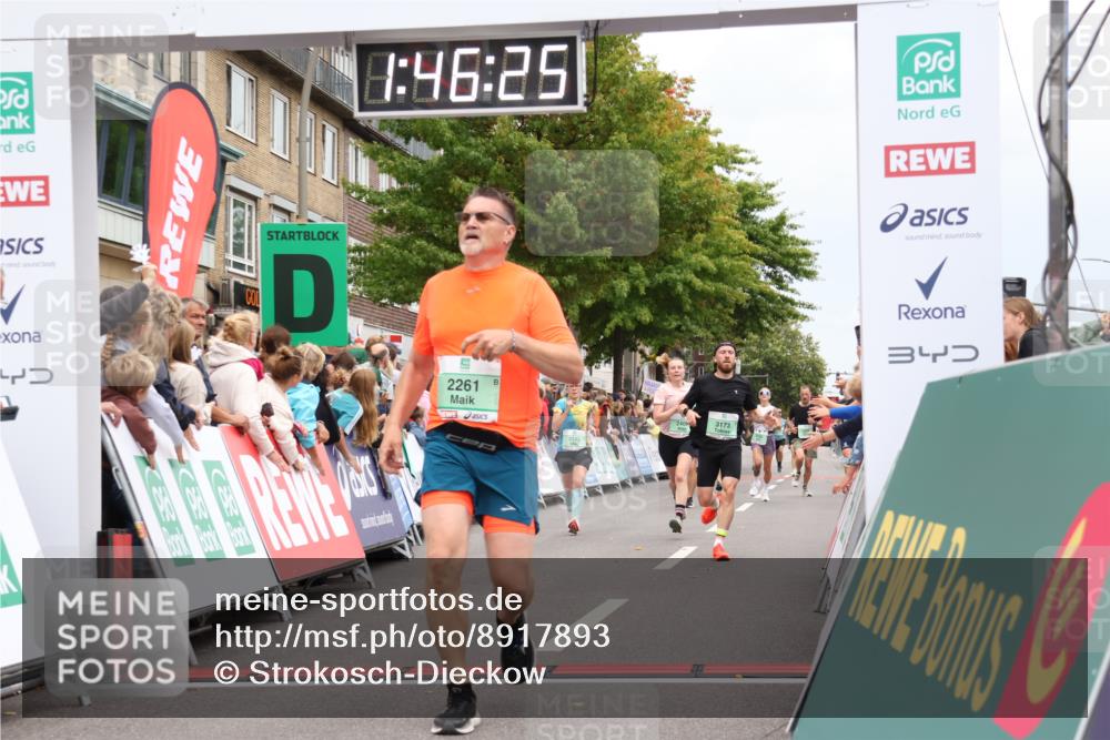 21.09.2025 - PSD Bank Halbmarathon Strokosch-Dieckow http://msf.ph/oto/8917893 21.09.2025 11:45:48 Ziel 1049, 2261, 2409, 2483, 3173 meine-sportfotos.de