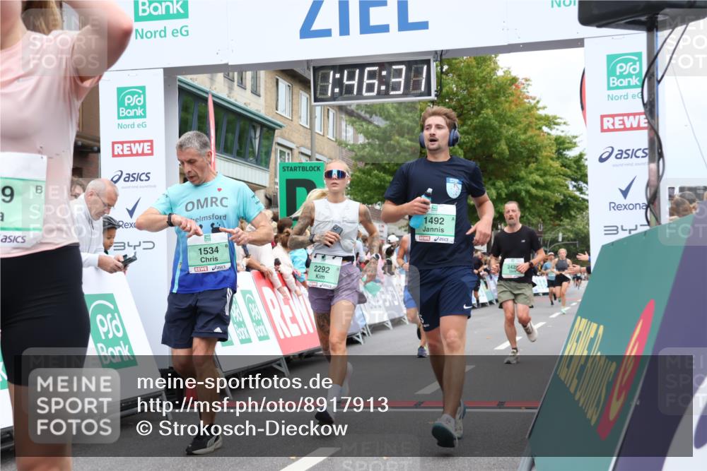 21.09.2025 - PSD Bank Halbmarathon Strokosch-Dieckow http://msf.ph/oto/8917913 21.09.2025 11:45:54 Ziel 1049, 1534, 2117, 2261, 2292, 2409, 2422, 2483, 3173 meine-sportfotos.de