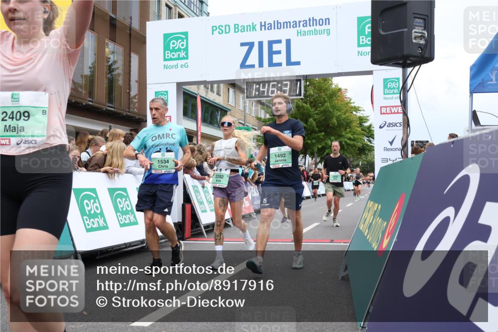 21.09.2025 - PSD Bank Halbmarathon Strokosch-Dieckow http://msf.ph/oto/8917916 21.09.2025 11:45:54 Ziel 1049, 1534, 2117, 2261, 2292, 2409, 2422, 2483, 3173 meine-sportfotos.de