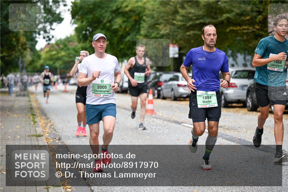 21.09.2025 - PSD Bank Halbmarathon Dr. Thomas Lammeyer http://msf.ph/oto/8917970 21.09.2025 10:34:43 Laufen 2005, 1958, 1891 meine-sportfotos.de
