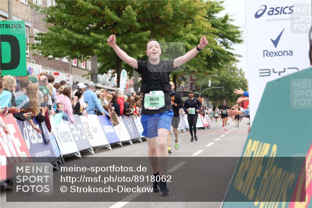 21.09.2025 - PSD Bank Halbmarathon Strokosch-Dieckow http://msf.ph/oto/8918062 21.09.2025 11:46:31 Ziel 1019, 1062, 2791, 2931, 3630 meine-sportfotos.de