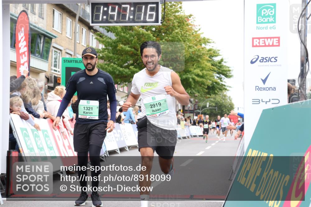 21.09.2025 - PSD Bank Halbmarathon Strokosch-Dieckow http://msf.ph/oto/8918099 21.09.2025 11:46:39 Ziel 1321, 1583, 2791, 2919, 3630 meine-sportfotos.de