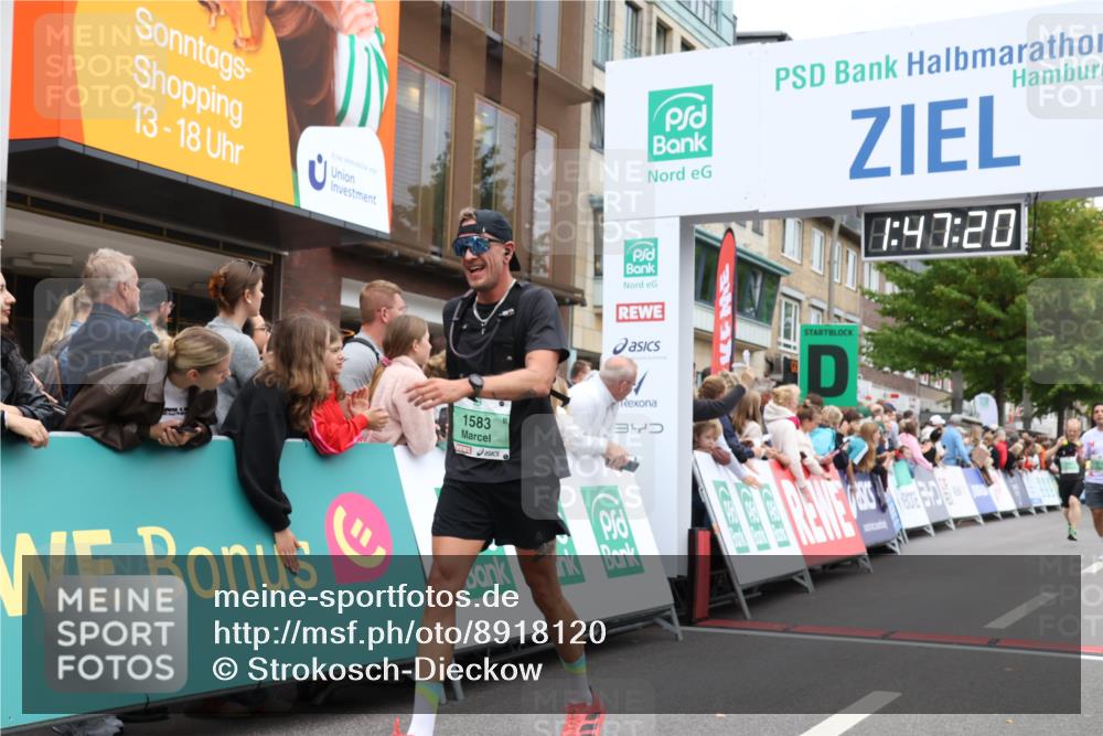 21.09.2025 - PSD Bank Halbmarathon Strokosch-Dieckow http://msf.ph/oto/8918120 21.09.2025 11:46:43 Ziel 1321, 1583, 2112, 2391, 2657, 2791, 2919 meine-sportfotos.de