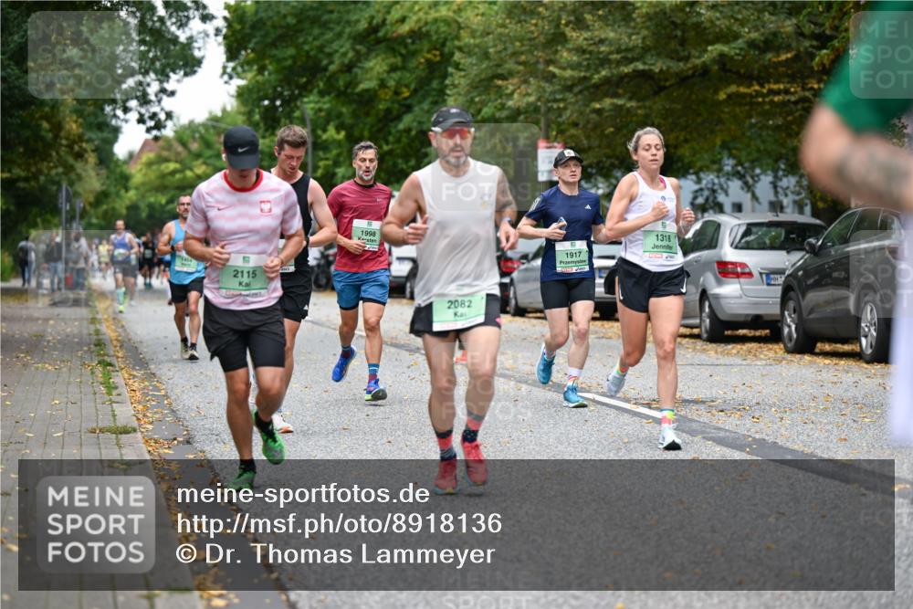 21.09.2025 - PSD Bank Halbmarathon Dr. Thomas Lammeyer http://msf.ph/oto/8918136 21.09.2025 10:35:08 Laufen 2115, 1998, 2082, 1318, 1917 meine-sportfotos.de