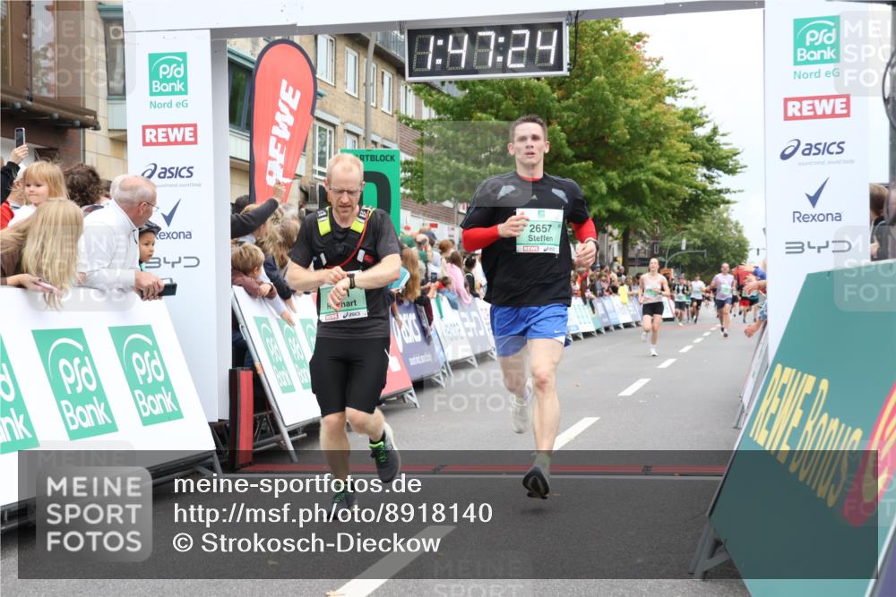 21.09.2025 - PSD Bank Halbmarathon Strokosch-Dieckow http://msf.ph/oto/8918140 21.09.2025 11:46:47 Ziel 1321, 1583, 2112, 2155, 2391, 2657, 2919 meine-sportfotos.de