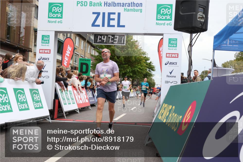 21.09.2025 - PSD Bank Halbmarathon Strokosch-Dieckow http://msf.ph/oto/8918179 21.09.2025 11:46:55 Ziel 1601, 1956, 2155, 2634, 2657, 3102 meine-sportfotos.de