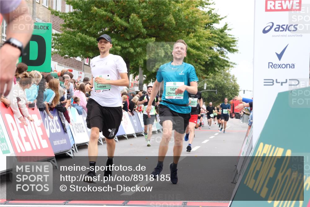 21.09.2025 - PSD Bank Halbmarathon Strokosch-Dieckow http://msf.ph/oto/8918185 21.09.2025 11:46:56 Ziel 1601, 1956, 2155, 2634, 3102 meine-sportfotos.de