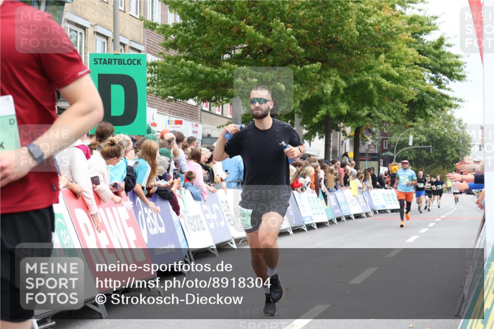21.09.2025 - PSD Bank Halbmarathon Strokosch-Dieckow http://msf.ph/oto/8918304 21.09.2025 11:47:20 Ziel 1403, 1965, 2232 meine-sportfotos.de
