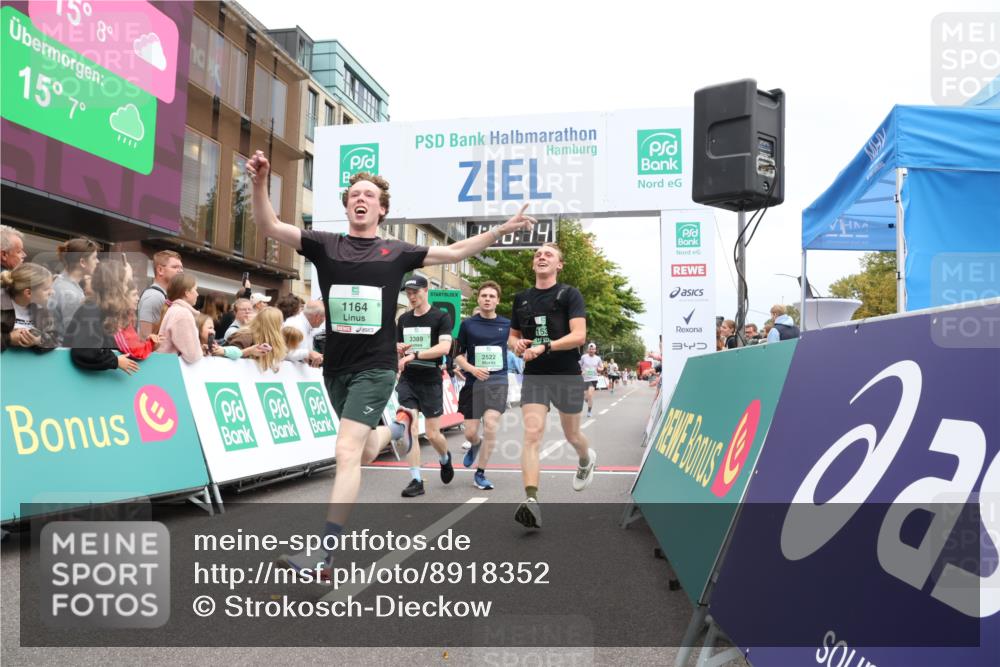 21.09.2025 - PSD Bank Halbmarathon Strokosch-Dieckow http://msf.ph/oto/8918352 21.09.2025 11:47:37 Ziel 1164, 1530, 2049, 2234, 2522, 2971, 3389 meine-sportfotos.de