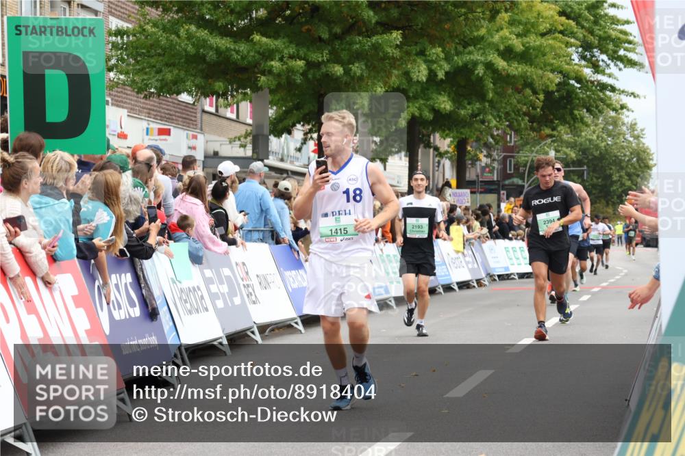 21.09.2025 - PSD Bank Halbmarathon Strokosch-Dieckow http://msf.ph/oto/8918404 21.09.2025 11:47:55 Ziel 1962, 2276, 2394 meine-sportfotos.de