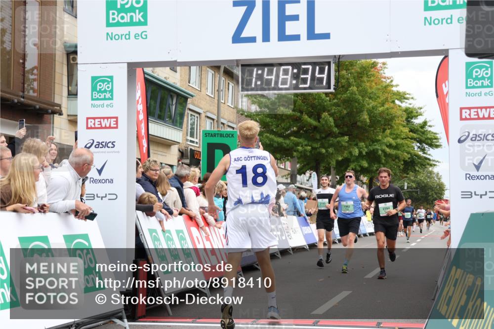 21.09.2025 - PSD Bank Halbmarathon Strokosch-Dieckow http://msf.ph/oto/8918410 21.09.2025 11:47:57 Ziel 1962, 2193, 2394 meine-sportfotos.de
