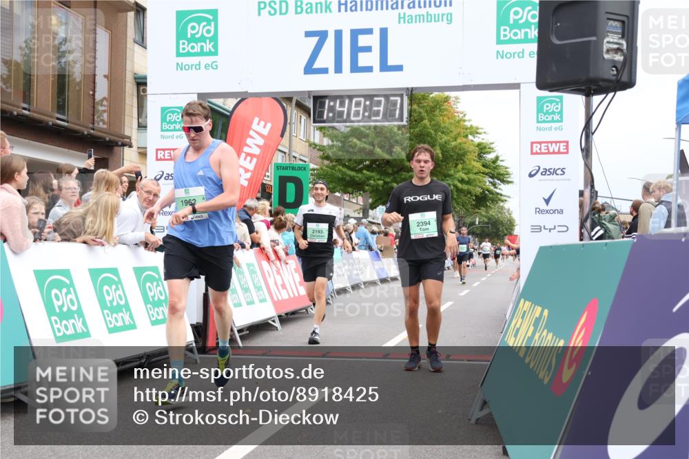 21.09.2025 - PSD Bank Halbmarathon Strokosch-Dieckow http://msf.ph/oto/8918425 21.09.2025 11:48:00 Ziel 1962, 2193, 2394, 2725 meine-sportfotos.de