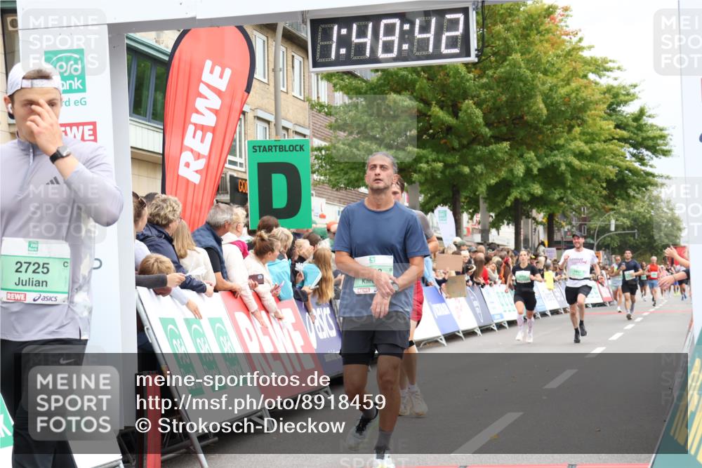 21.09.2025 - PSD Bank Halbmarathon Strokosch-Dieckow http://msf.ph/oto/8918459 21.09.2025 11:48:05 Ziel 1081, 1412, 1962, 2193, 2233, 2394, 2725, 4054 meine-sportfotos.de