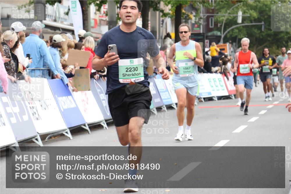 21.09.2025 - PSD Bank Halbmarathon Strokosch-Dieckow http://msf.ph/oto/8918490 21.09.2025 11:48:12 Ziel 1067, 1081, 1412, 2230, 2233, 4054 meine-sportfotos.de
