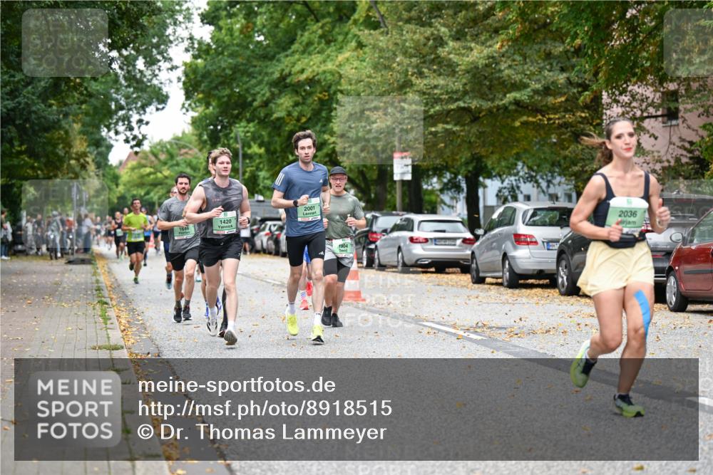 21.09.2025 - PSD Bank Halbmarathon Dr. Thomas Lammeyer http://msf.ph/oto/8918515 21.09.2025 10:35:58 Laufen 1646, 1420, 2001, 1904, 2036 meine-sportfotos.de