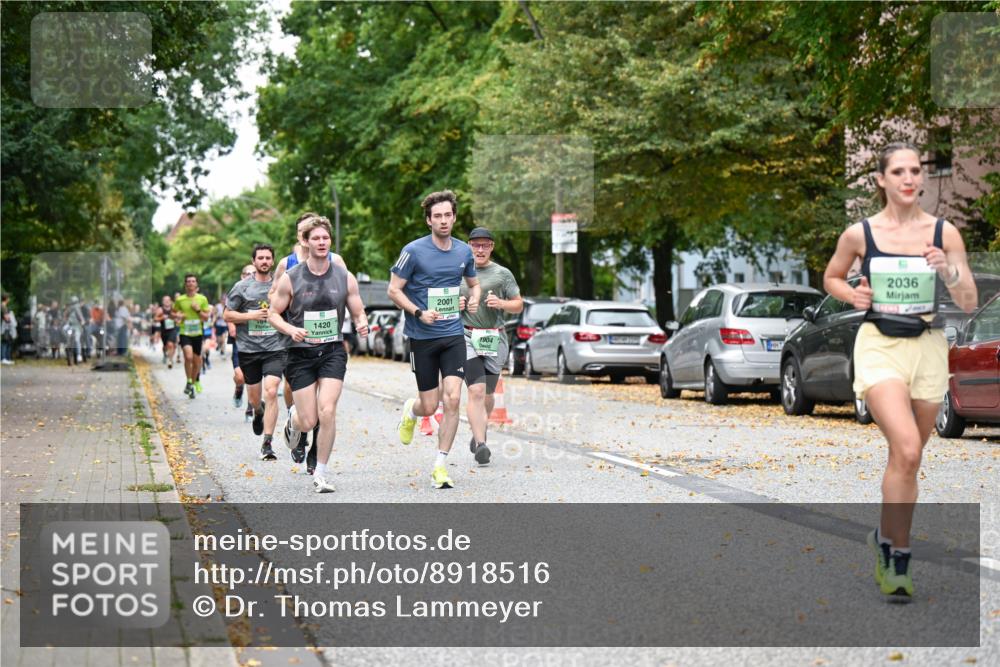 21.09.2025 - PSD Bank Halbmarathon Dr. Thomas Lammeyer http://msf.ph/oto/8918516 21.09.2025 10:35:59 Laufen 1420, 2001, 1904, 2036 meine-sportfotos.de