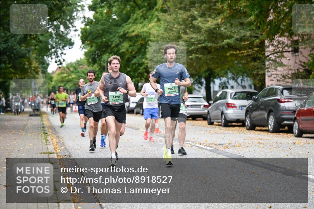 21.09.2025 - PSD Bank Halbmarathon Dr. Thomas Lammeyer http://msf.ph/oto/8918527 21.09.2025 10:35:59 Laufen 1646, 1420, 2094, 2001 meine-sportfotos.de
