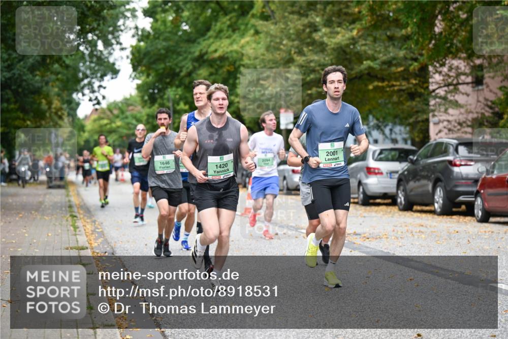 21.09.2025 - PSD Bank Halbmarathon Dr. Thomas Lammeyer http://msf.ph/oto/8918531 21.09.2025 10:36:00 Laufen 1646, 1420, 2094, 2001 meine-sportfotos.de