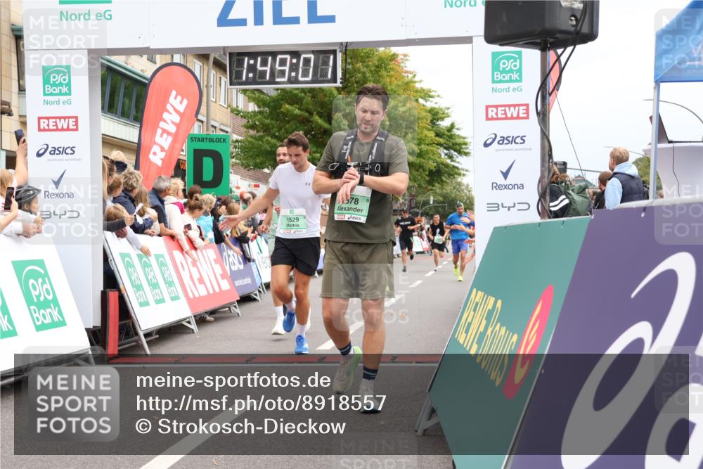 21.09.2025 - PSD Bank Halbmarathon Strokosch-Dieckow http://msf.ph/oto/8918557 21.09.2025 11:48:25 Ziel 1311, 1529, 1624, 2259, 2293, 2378, 2880, 3169, 3921, 3926 meine-sportfotos.de