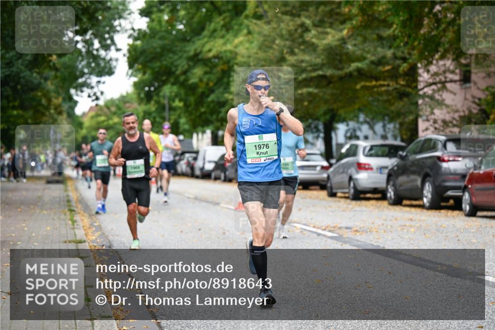 21.09.2025 - PSD Bank Halbmarathon Dr. Thomas Lammeyer http://msf.ph/oto/8918643 21.09.2025 10:36:11 Laufen 1968, 1976 meine-sportfotos.de
