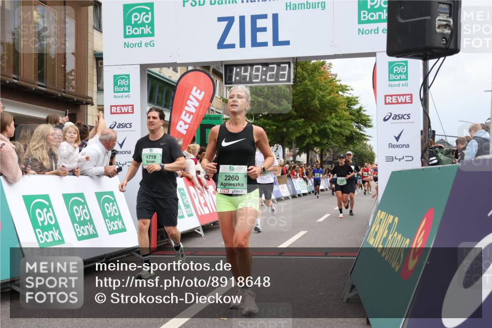 21.09.2025 - PSD Bank Halbmarathon Strokosch-Dieckow http://msf.ph/oto/8918648 21.09.2025 11:48:47 Ziel 1719, 2182, 2260, 2415, 2421, 2564, 3088, 3288 meine-sportfotos.de
