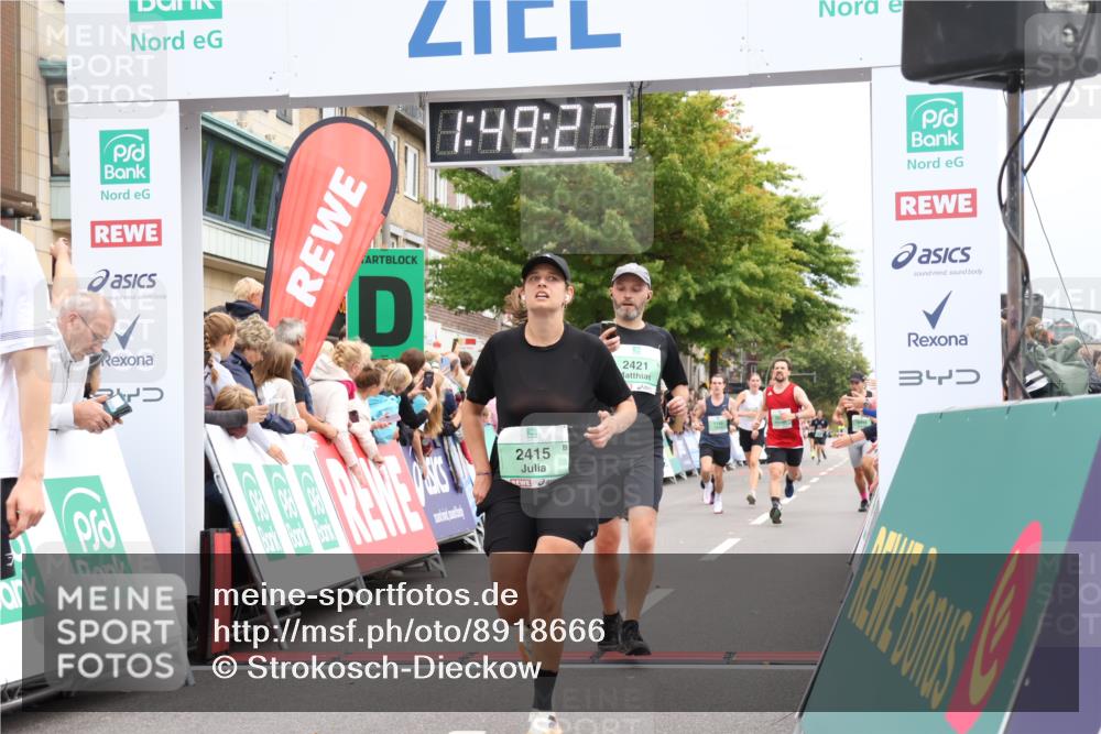 21.09.2025 - PSD Bank Halbmarathon Strokosch-Dieckow http://msf.ph/oto/8918666 21.09.2025 11:48:50 Ziel 1129, 1271, 1719, 1983, 1987, 2004, 2182, 2214, 2260, 2415, 2421, 2438, 2564, 3088 meine-sportfotos.de