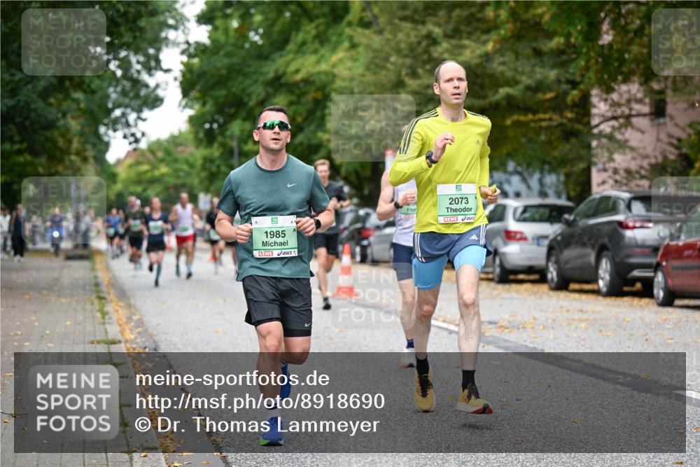21.09.2025 - PSD Bank Halbmarathon Dr. Thomas Lammeyer http://msf.ph/oto/8918690 21.09.2025 10:36:16 Laufen 1985, 2073 meine-sportfotos.de