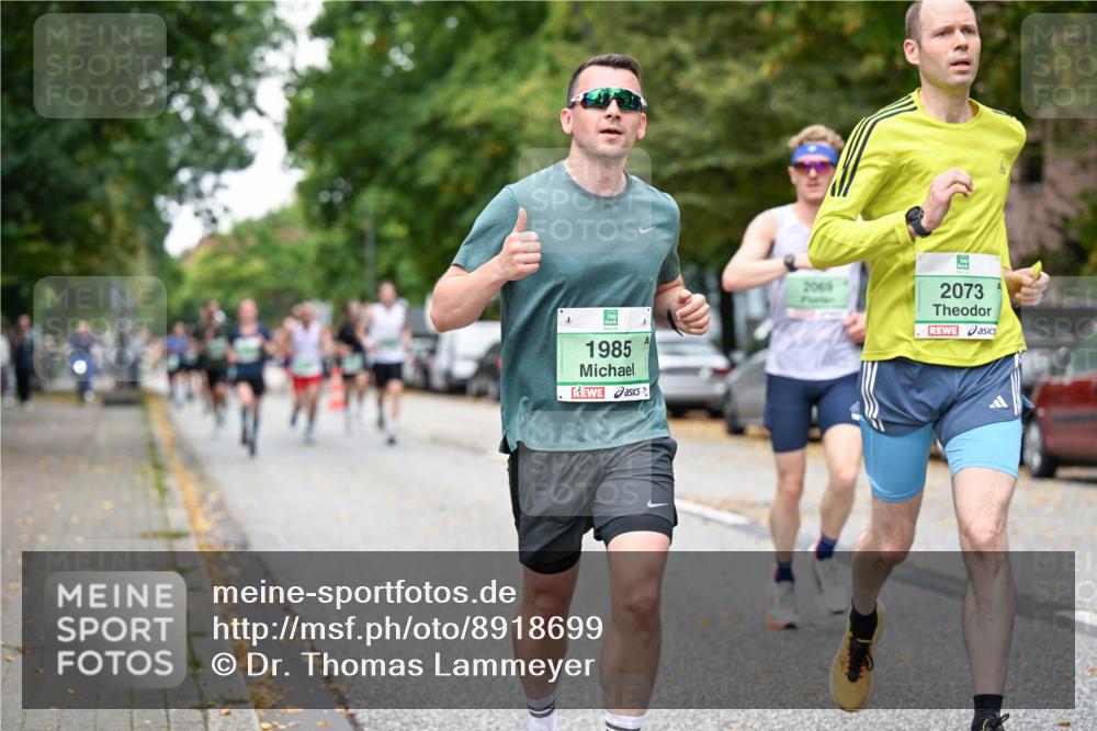 21.09.2025 - PSD Bank Halbmarathon Dr. Thomas Lammeyer http://msf.ph/oto/8918699 21.09.2025 10:36:17 Laufen 6990, 1985, 2069, 2073 meine-sportfotos.de