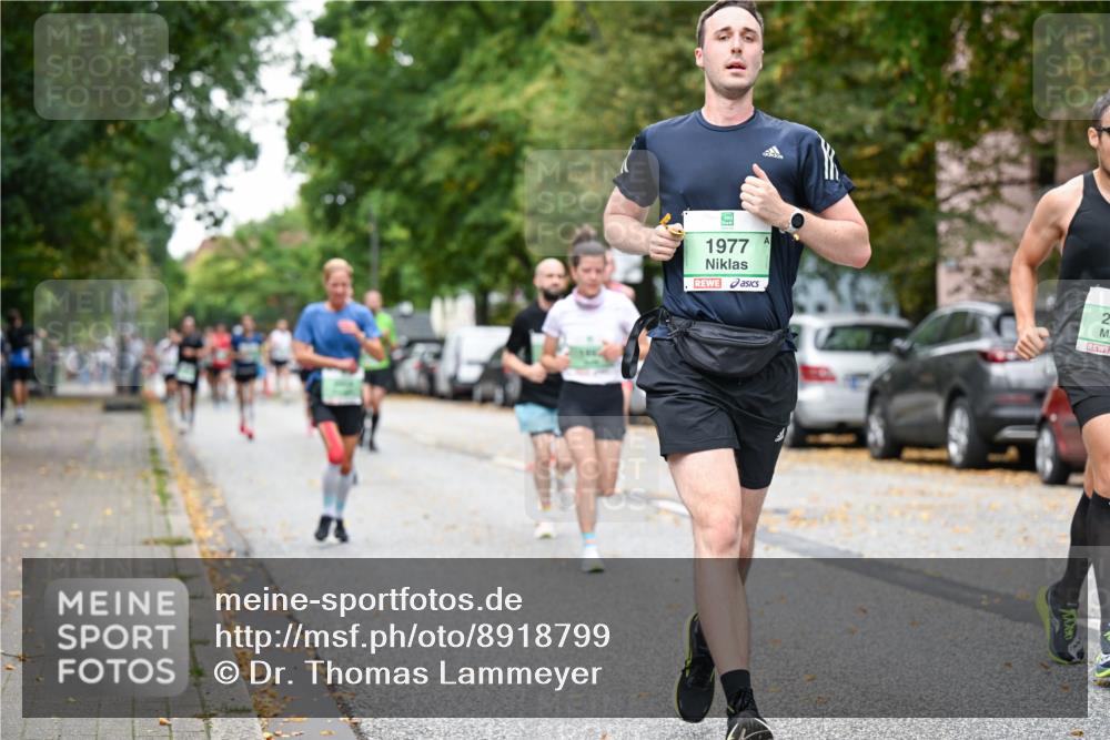 21.09.2025 - PSD Bank Halbmarathon Dr. Thomas Lammeyer http://msf.ph/oto/8918799 21.09.2025 10:36:28 Laufen 1977, 2 meine-sportfotos.de