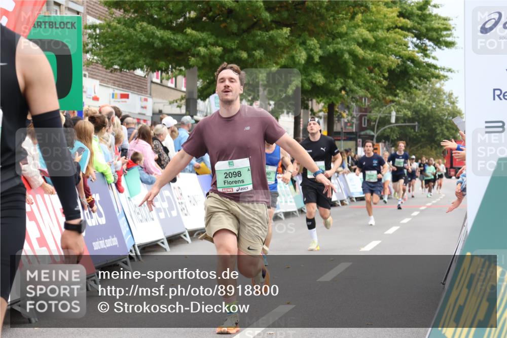 21.09.2025 - PSD Bank Halbmarathon Strokosch-Dieckow http://msf.ph/oto/8918800 21.09.2025 11:49:16 Ziel 1195, 1692, 2098, 2251, 2480, 2777, 2993 meine-sportfotos.de