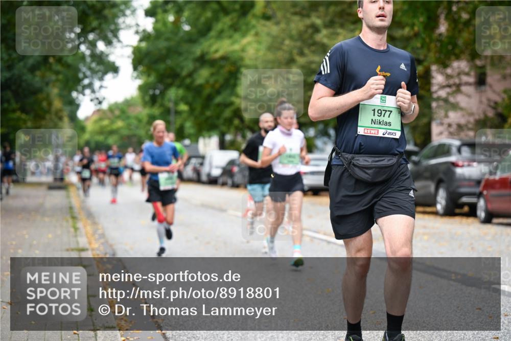 21.09.2025 - PSD Bank Halbmarathon Dr. Thomas Lammeyer http://msf.ph/oto/8918801 21.09.2025 10:36:28 Laufen 1977 meine-sportfotos.de