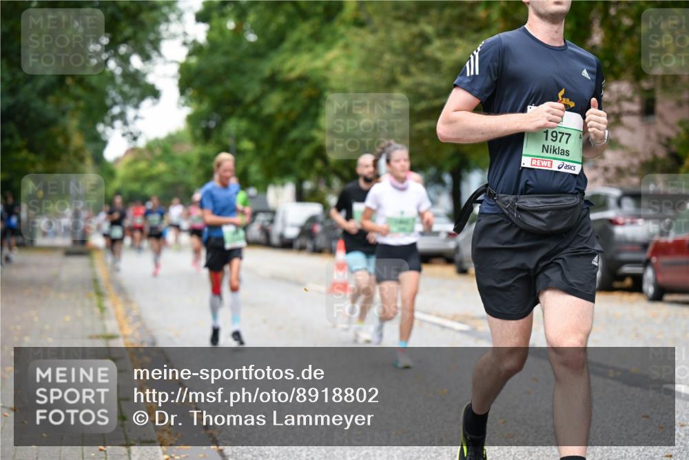 21.09.2025 - PSD Bank Halbmarathon Dr. Thomas Lammeyer http://msf.ph/oto/8918802 21.09.2025 10:36:29 Laufen 1977 meine-sportfotos.de