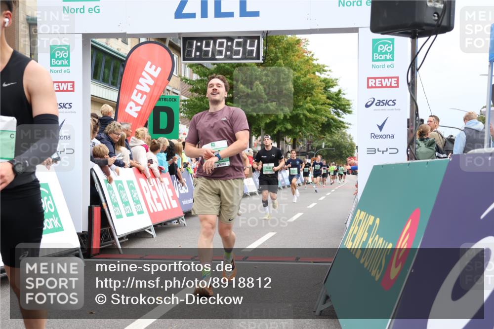 21.09.2025 - PSD Bank Halbmarathon Strokosch-Dieckow http://msf.ph/oto/8918812 21.09.2025 11:49:18 Ziel 1195, 1257, 1692, 2098, 2251, 2480, 2993, 3896 meine-sportfotos.de
