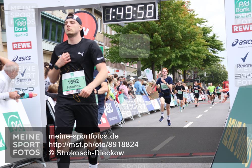 21.09.2025 - PSD Bank Halbmarathon Strokosch-Dieckow http://msf.ph/oto/8918824 21.09.2025 11:49:21 Ziel 1195, 1257, 1692, 2098, 2251, 2480, 2993, 3896 meine-sportfotos.de