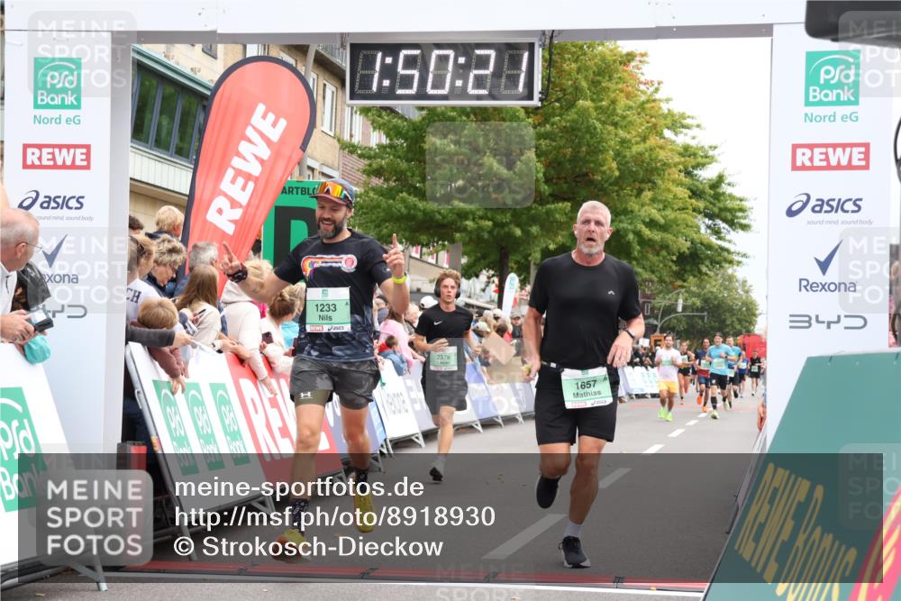 21.09.2025 - PSD Bank Halbmarathon Strokosch-Dieckow http://msf.ph/oto/8918930 21.09.2025 11:49:44 Ziel 1233, 1657, 2101, 2376, 2589, 3055 meine-sportfotos.de