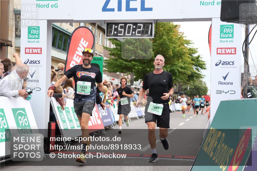 21.09.2025 - PSD Bank Halbmarathon Strokosch-Dieckow http://msf.ph/oto/8918933 21.09.2025 11:49:45 Ziel 1233, 1657, 2101, 2376, 2589, 3055 meine-sportfotos.de