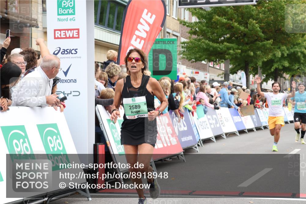 21.09.2025 - PSD Bank Halbmarathon Strokosch-Dieckow http://msf.ph/oto/8918948 21.09.2025 11:49:49 Ziel 1233, 1657, 2362, 2376, 2462, 2527, 2589, 3055 meine-sportfotos.de